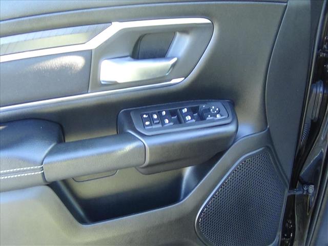 2025 RAM 1500 Big Horn:C6827