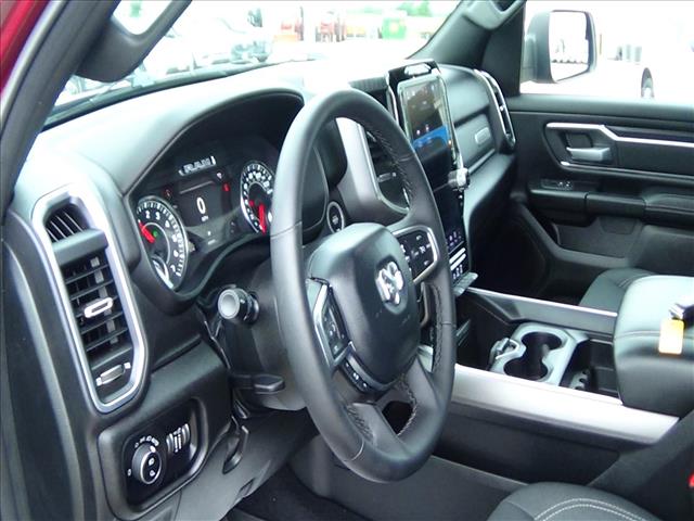 2025 RAM 1500 Big Horn:C6975