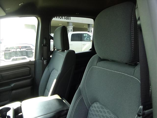 2025 RAM 1500 Warlock:C7064