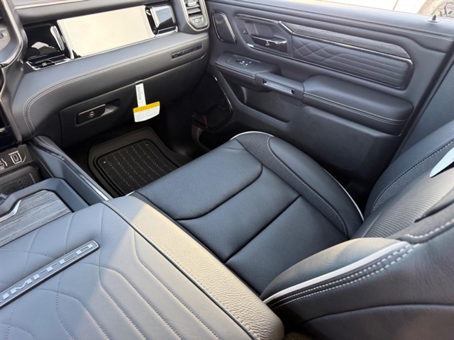 2027 RAM 1500 Limited:27-037