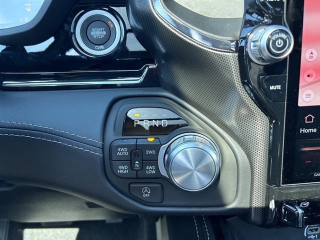 2025 RAM 1500 Limited
