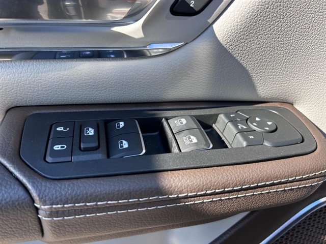 2026 RAM 1500 Laramie:26-012