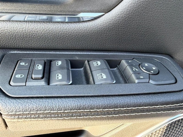 2026 RAM 1500 Laramie:26-042