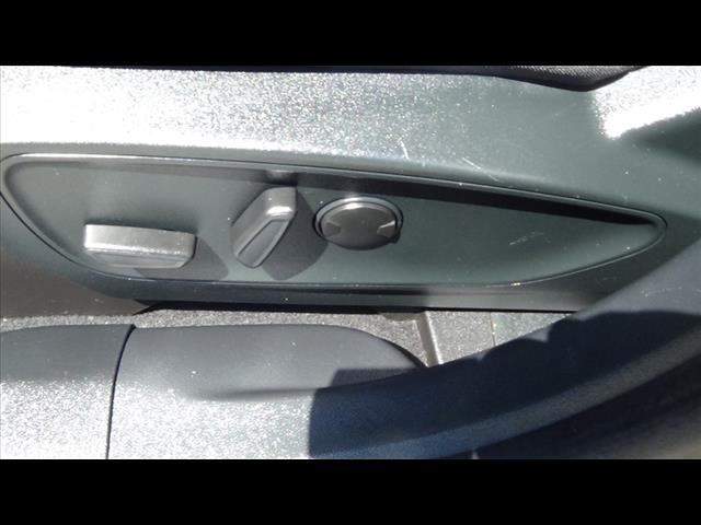 2022 Ford Escape Hybrid SE