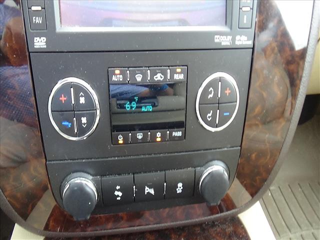 2014 GMC Yukon Denali:C6902A