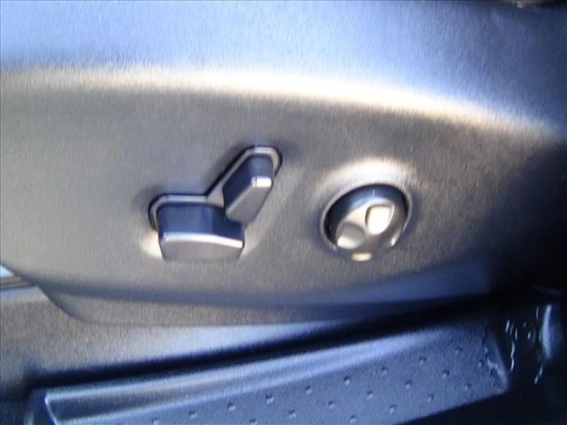 2025 Chrysler Pacifica Select:C6947