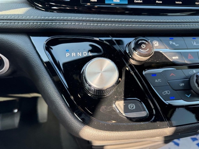 2026 Chrysler Pacifica Select:26-018