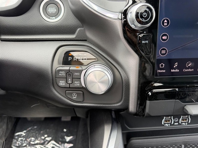 2026 RAM 1500 Laramie:26-171