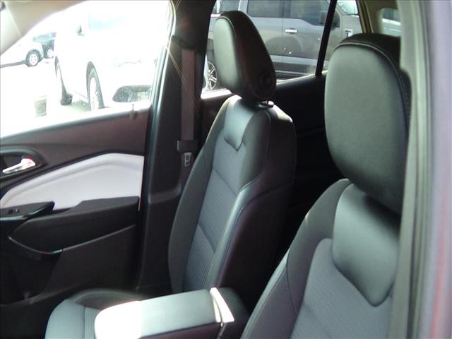 2025 Chevrolet Trax LT:C7011