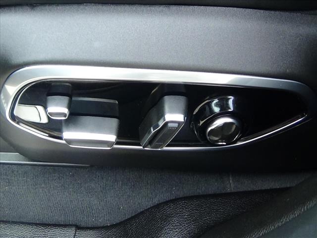 2025 Jeep Grand Cherokee L Summit:C6769