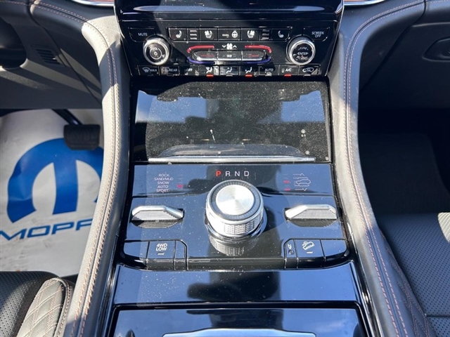 2024 Jeep Grand Cherokee L Summit Reserve