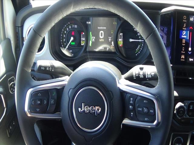 2025 Jeep Wrangler Sahara 4xe:C6937