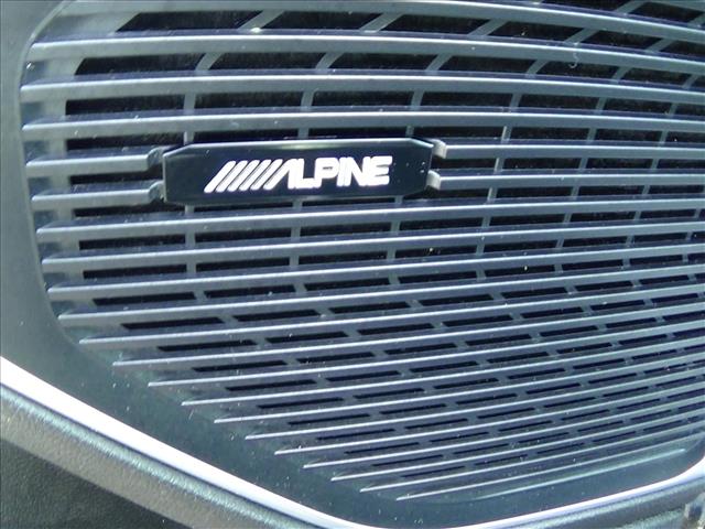 2024 Jeep Wagoneer Base:C6877