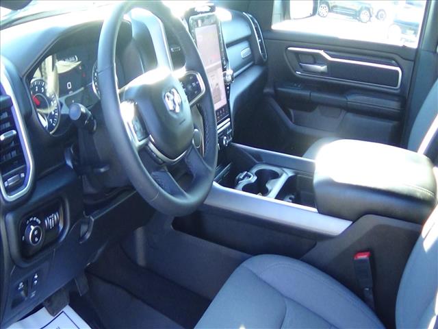 2025 RAM 1500 Big Horn:C6827