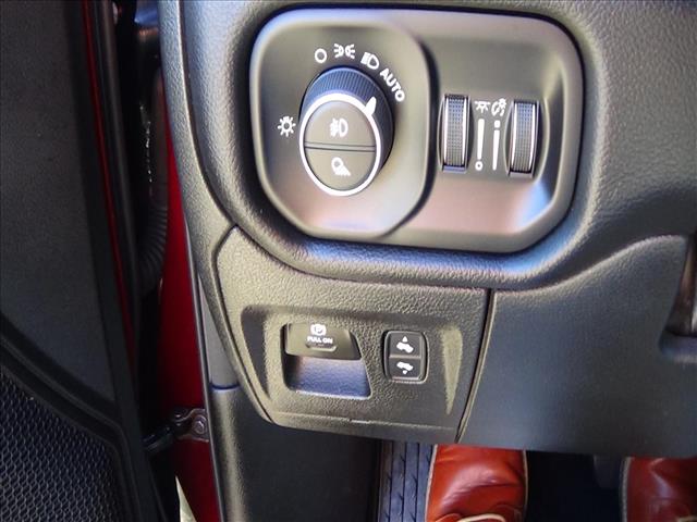 2025 RAM 1500 Big Horn:C6764