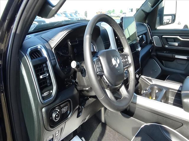 2025 RAM 1500 Laramie:C7070