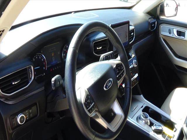 2023 Ford Explorer Limited:C6185