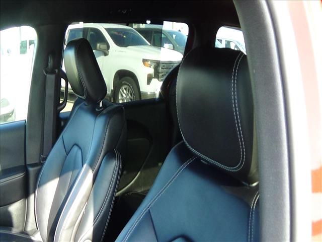 2025 Chrysler Pacifica Select:C6949