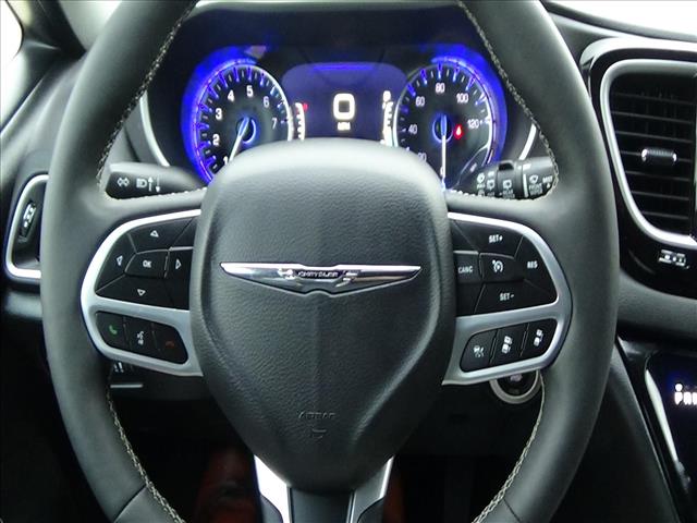 2025 Chrysler Pacifica Select:C6856