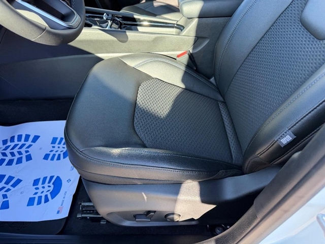 2026 Jeep Compass Latitude:26-015