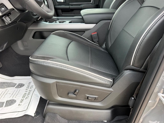 2027 RAM 2500 Laramie:27-009