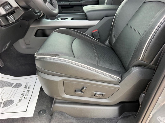 2027 RAM 2500 Laramie:27-029