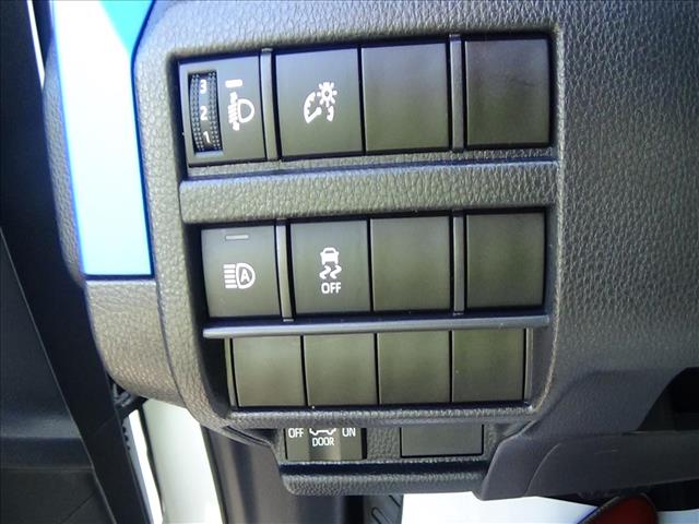 2025 Toyota Tacoma TRD Off-Road:C6785