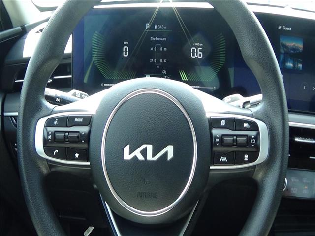 2025 Kia K5 LXS:C6880