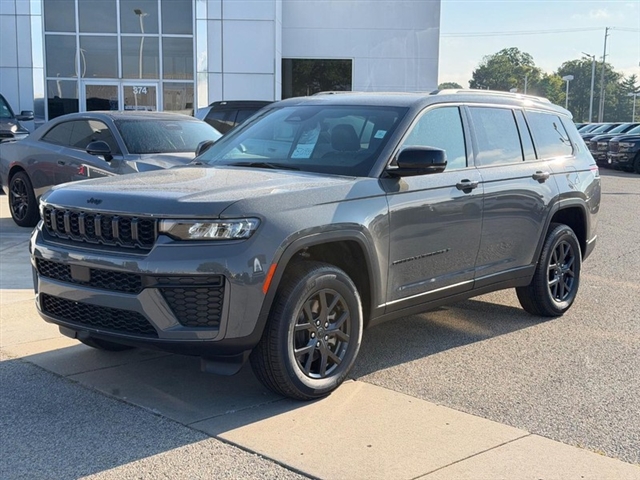 2027 Jeep Grand Cherokee L Altitude  27-030