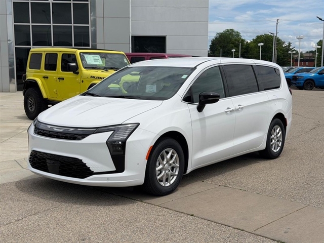 2027 Chrysler Pacifica Select  27-003