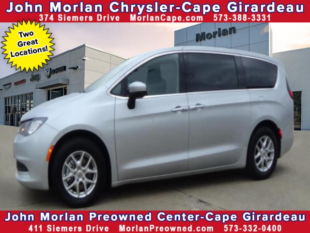 2023 Chrysler Voyager LX  C6853