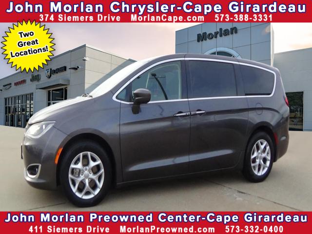 2020 Chrysler Pacifica Touring  C6627A