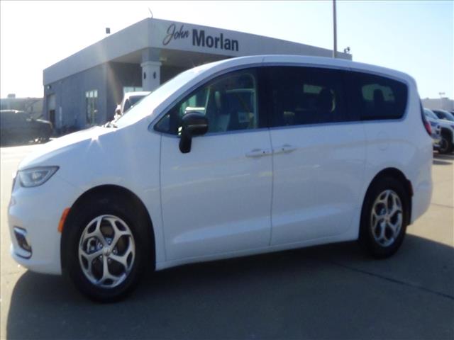2026 Chrysler Pacifica Limited  C6991