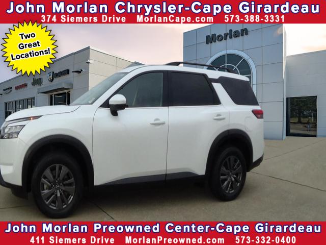 2025 Nissan Pathfinder SV's photo