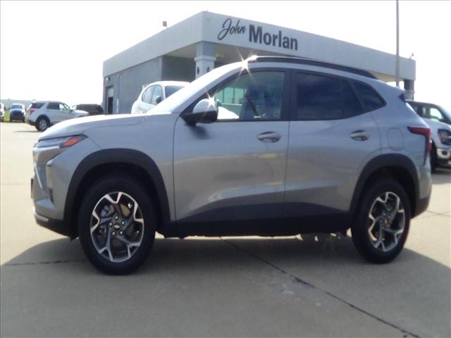 2025 Chevrolet Trax LT  C7011