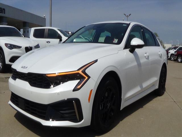 2025 Kia K5 LXS  C6880