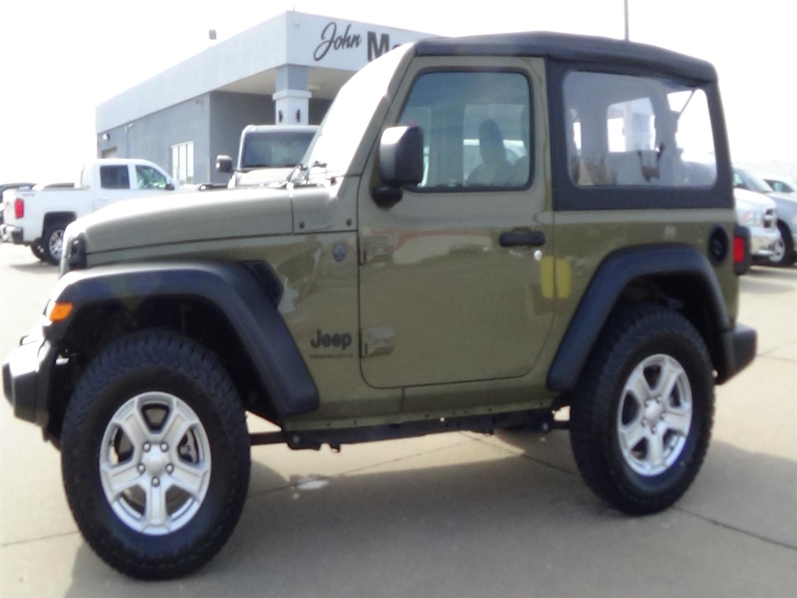 Dk. Green 2025 Jeep Wrangler Sport 2-Door 4WD SUV / Crossover Four-Wheel Drive 6-Speed Manual