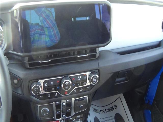 2024 Jeep Wrangler Willys:C6745