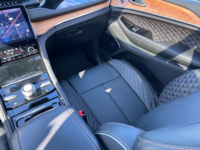 2024 Jeep Grand Cherokee L Summit Reserve