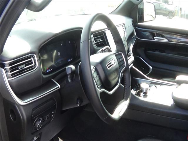 2024 Jeep Wagoneer Base:C6877