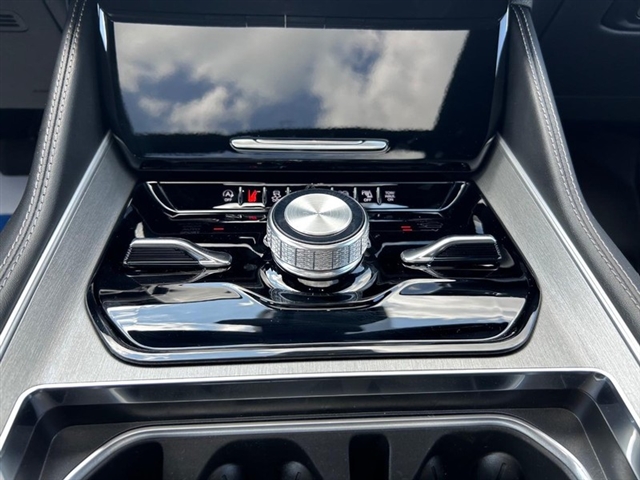 2025 Jeep Wagoneer Series III