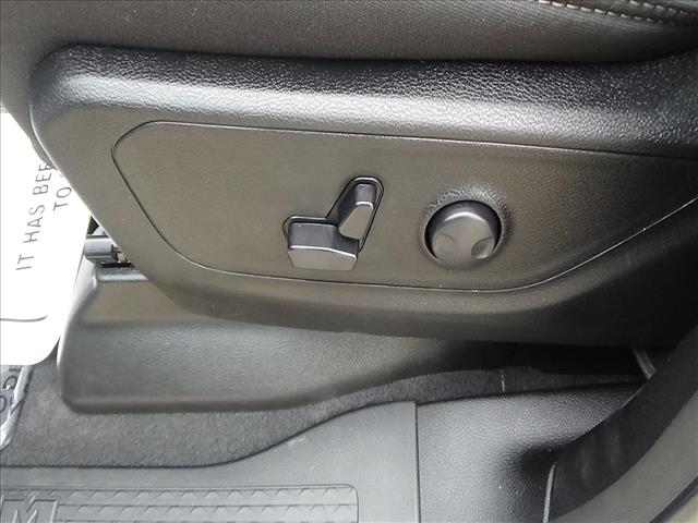 2025 RAM 1500 Big Horn:C7052