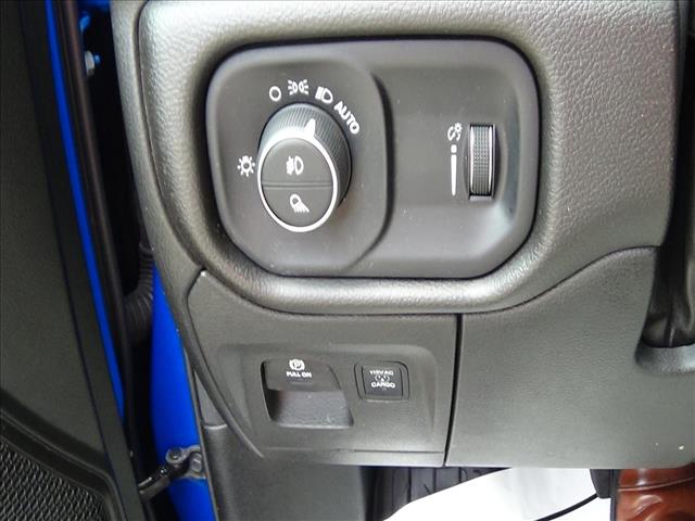 2025 RAM 1500 Warlock:C7001