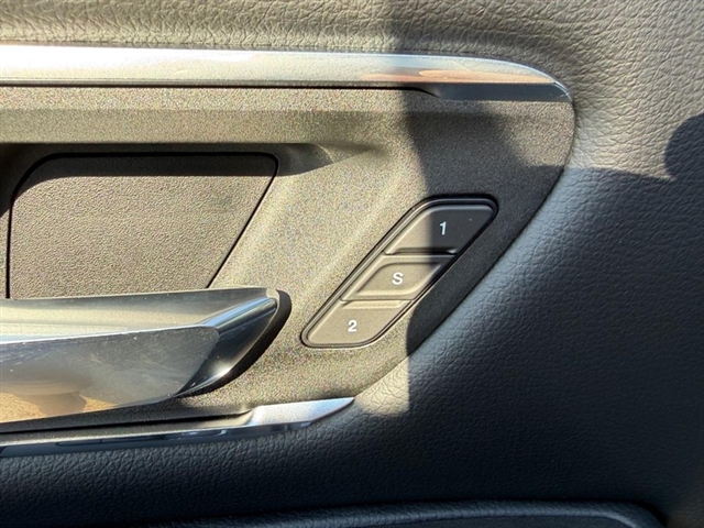 2027 RAM 1500 Laramie:27-021