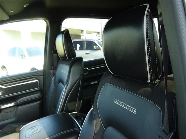 2025 RAM 1500 Laramie:C7070