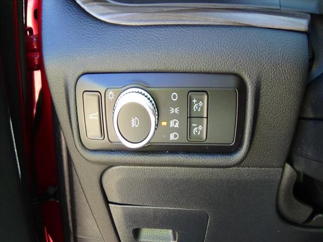 2023 Ford Explorer Limited:C6185