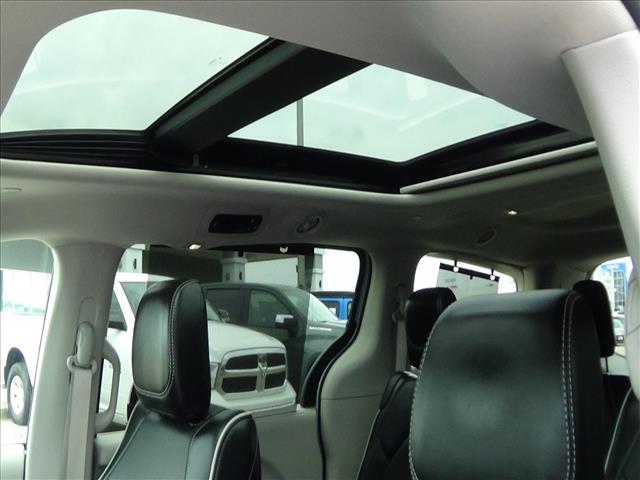 2024 Chrysler Pacifica Limited:C6914
