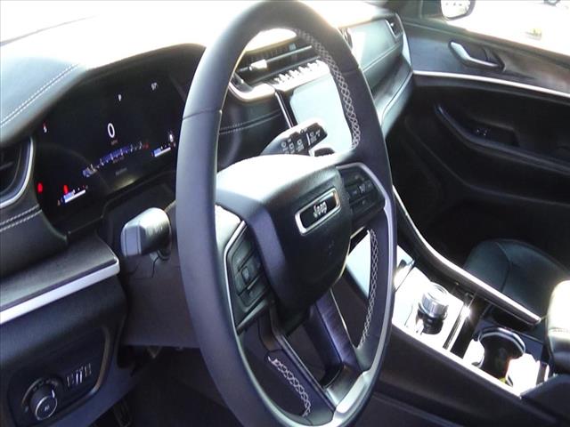 2023 Jeep Grand Cherokee L Limited:25-042A