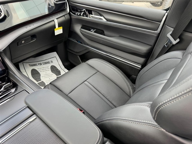 2026 Jeep Grand Wagoneer:26-105