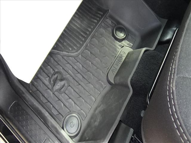 2025 RAM 1500 Warlock:C7033